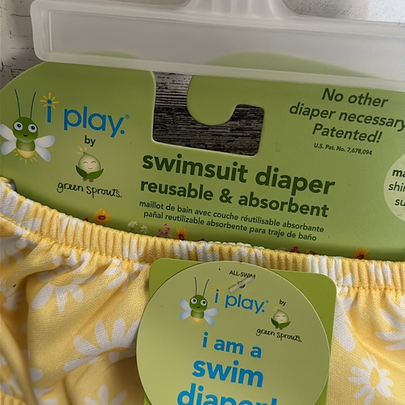 I play by green sprouts Swim Diaper Size 6 Months NEW - Picture 3 of 7